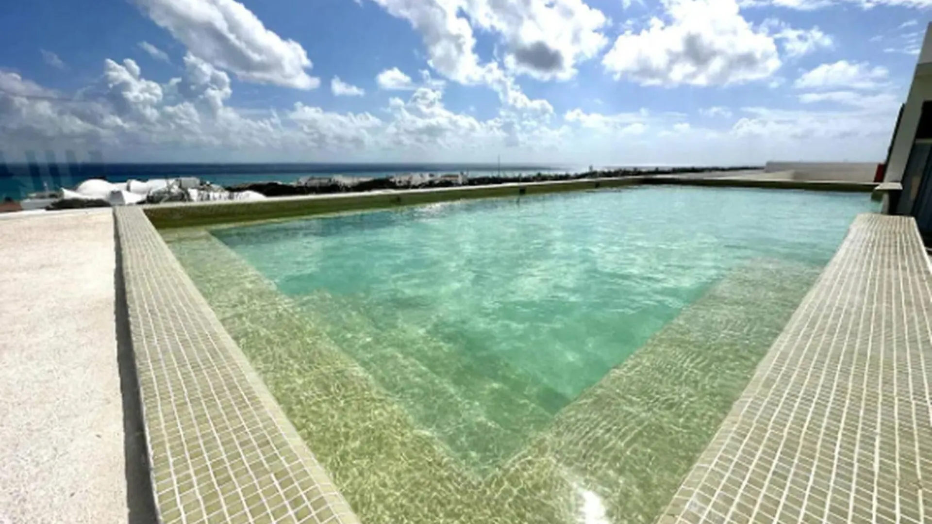 Beautiful Cozy Apartment In Pdc Ocean View  Playa del Carmen
